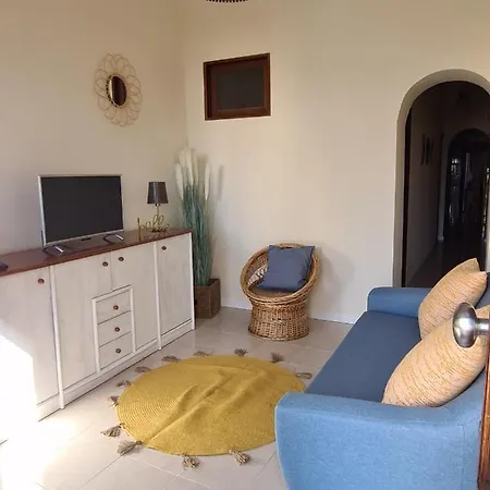 Different House Holidays * Fuzeta