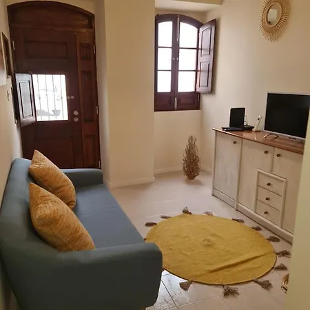 Different House Holidays