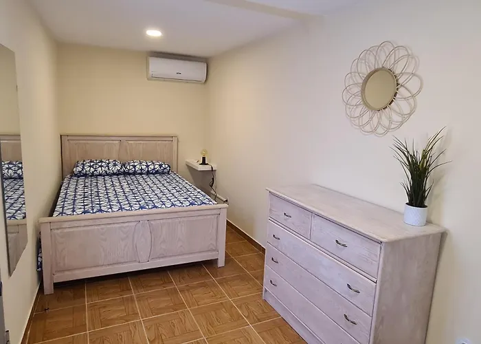 Different House Holidays 別荘 フゼタ