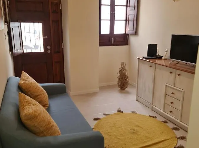 Different House Holidays